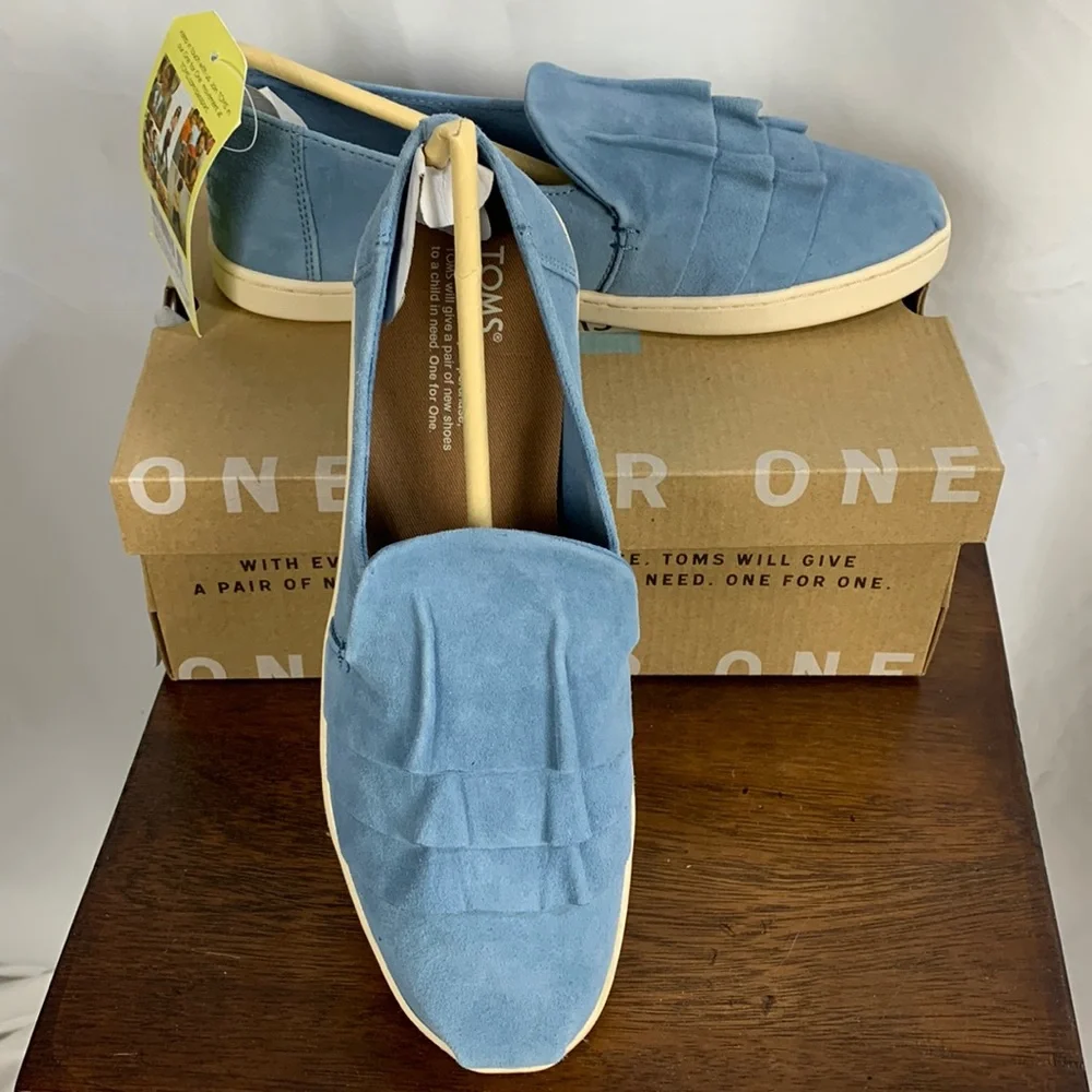 *Host Pick* NWT TOMS Deconstructed Alpargata Sky Blue Suede Sneakers - Picture 1 of 10